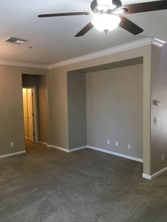 Building Photo - 2113 Vienna Way