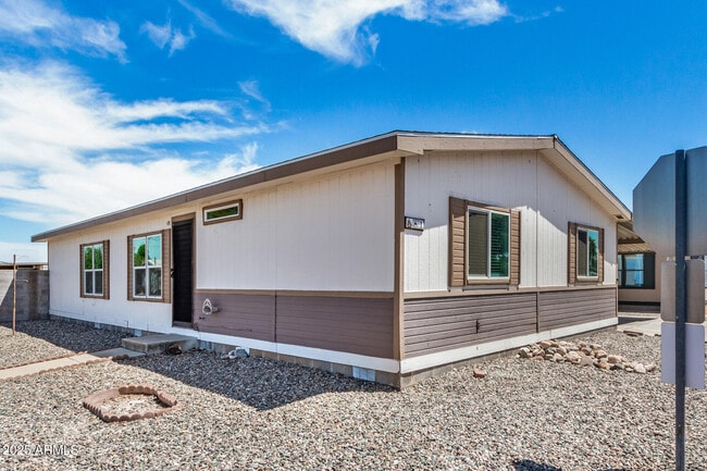 Building Photo - 8601 N 103rd Ave