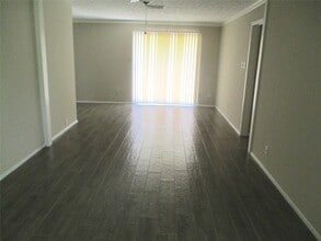 Building Photo - 23119 Banquo Dr