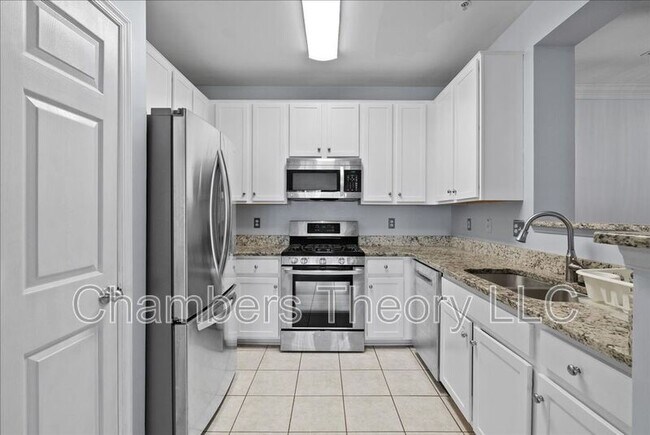 Foto del edificio - 4852 Eisenhower Ave