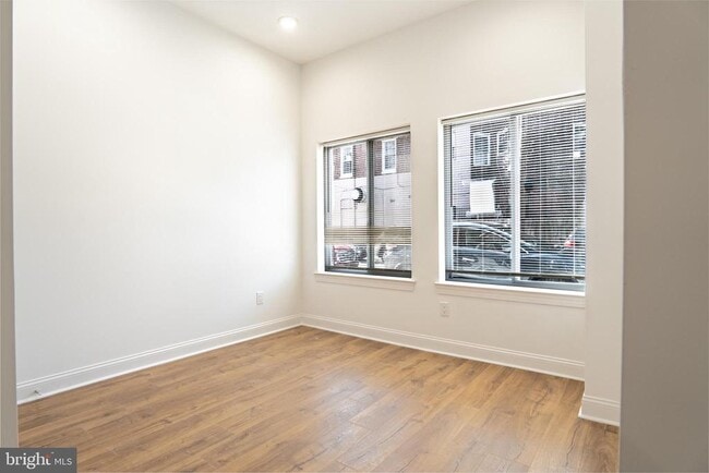 Foto del edificio - 653 N Preston St