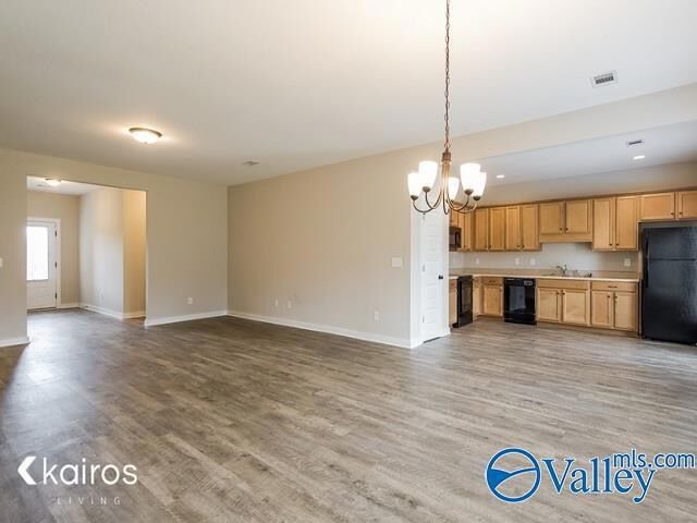 Foto del edificio - 14687 Griffin St