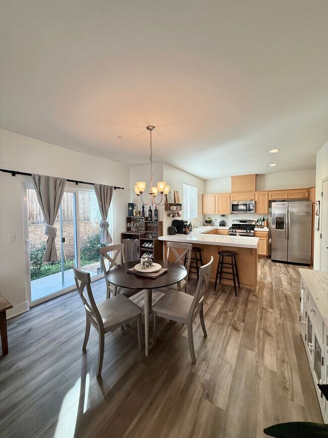 Foto del edificio - Templeton Ranch 3 Bedroom 2 Bathroom Single Family Home Available 3/15/26