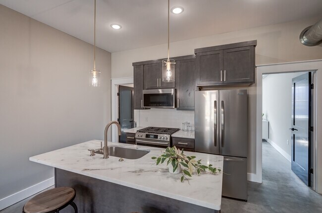 Foto del edificio - 1523 W Cary St