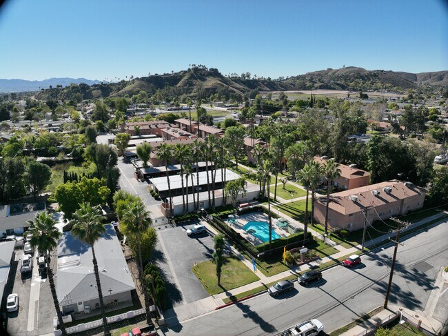 Exterior 3D - Mayfield Park Apartments