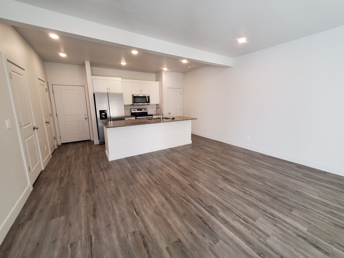 144 S Emery Ln, Idaho Falls, ID 83401 Townhouse for Rent in Idaho