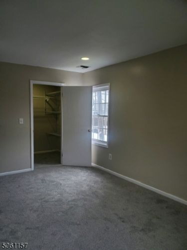 Foto del edificio - 112 Sherwood Ave