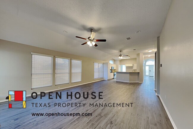 Building Photo - 4955 Tulip Ln, Fort Worth