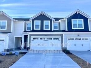 Building Photo - 187 Royal Star Wy