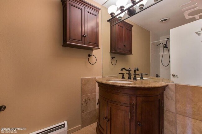 Foto del edificio - 221 E 7th Ave