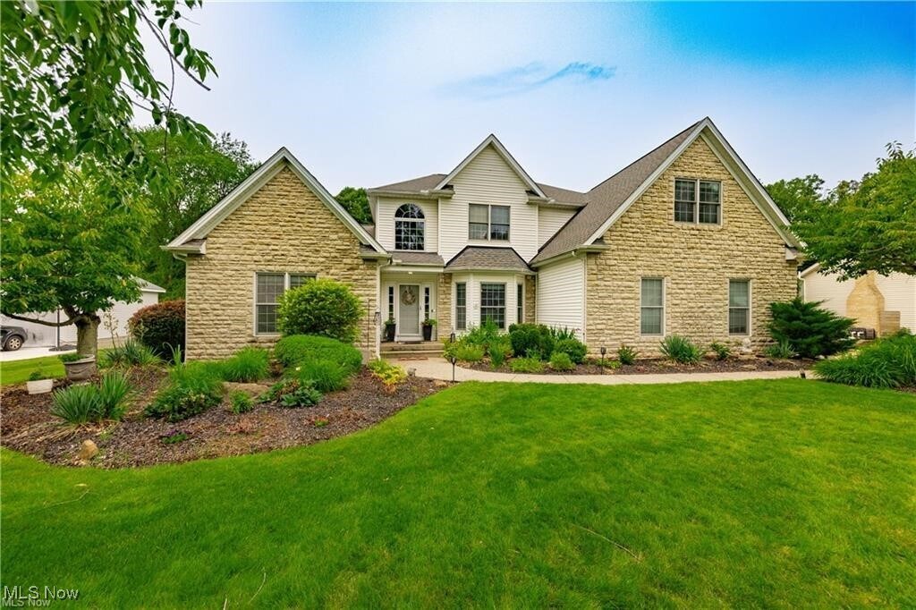 8054 Sandstone Dr Northfield, OH 44067 – photo 1 of 12