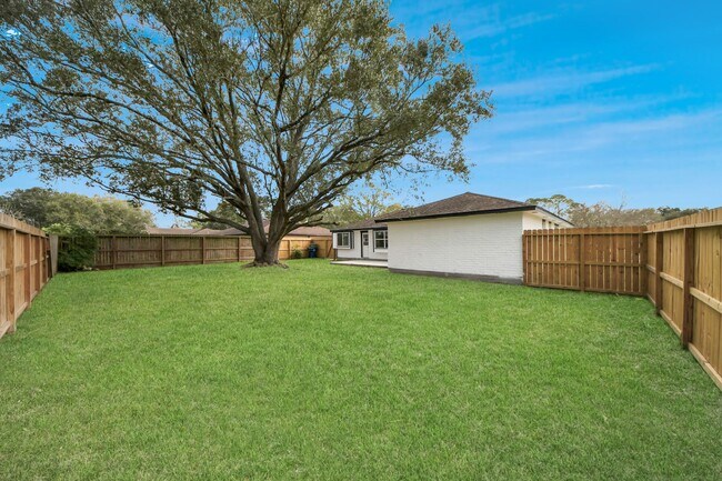 Building Photo - 5234 Abercreek Ave