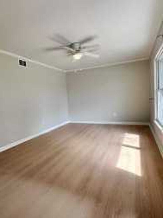 Foto del edificio - Diamond Springs Rd, Virginia Beach