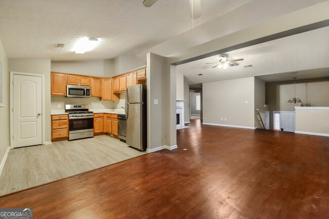 Foto del edificio - 4481 Latchwood Dr