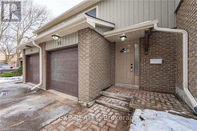 Building Photo - 51-51 Paulander Dr
