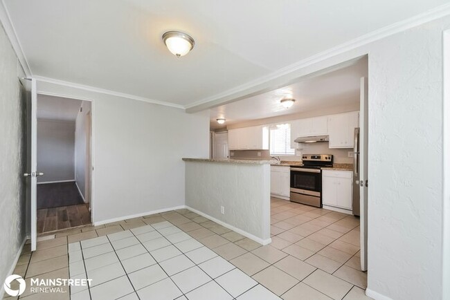 Building Photo - 1754 W Pueblo Vista Blvd, Tucson, AZ 85713