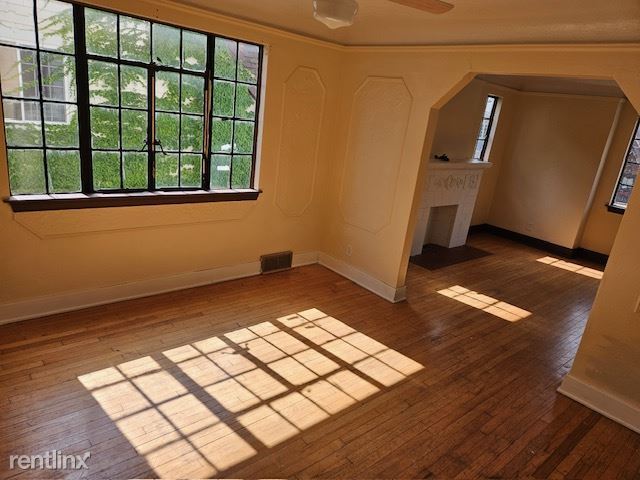 Building Photo - 2 br, 1 bath Duplex - 4842 Bedford St