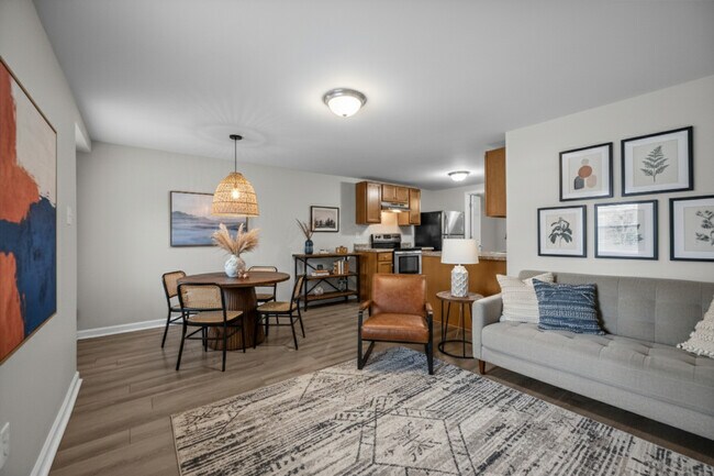 Foto del edificio - Azalea Gardens Apartments