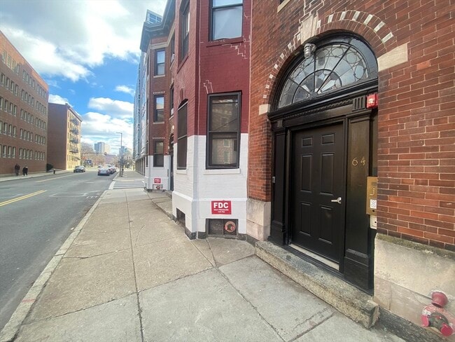 Building Photo - 64 Louis Prang St