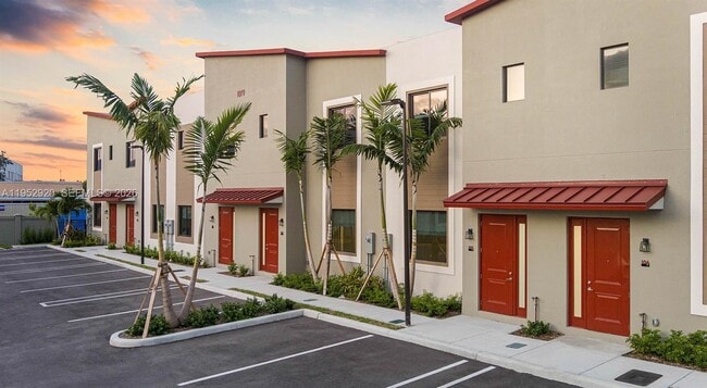 Foto del edificio - 1001 NE 58th St