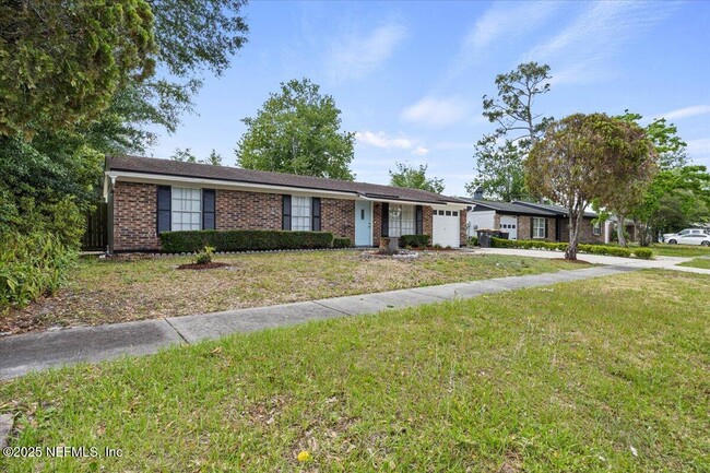 Building Photo - 2650 Debbie Ct