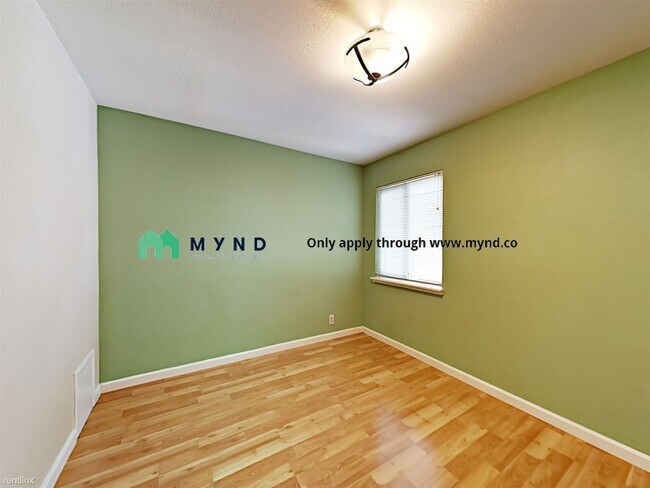 Building Photo - 2 br, 1 bath House - 592 59th St Apt 2 Apt 2
