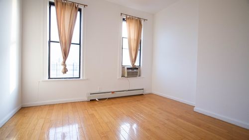 Foto del edificio - 203 Knickerbocker Ave