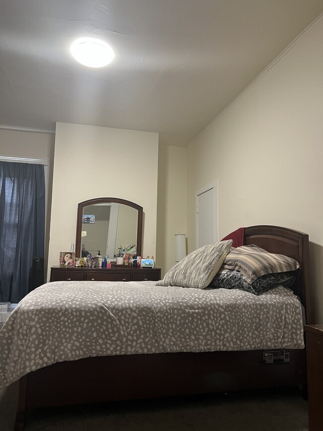 Building Photo - 52 Marlborough Ave