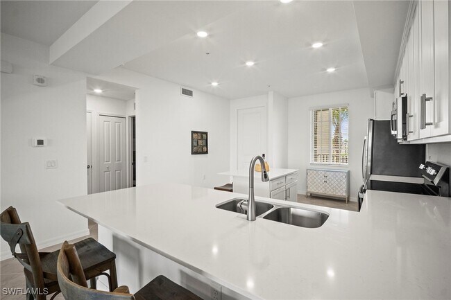 Foto del edificio - 15285 Grn Acrs Ave