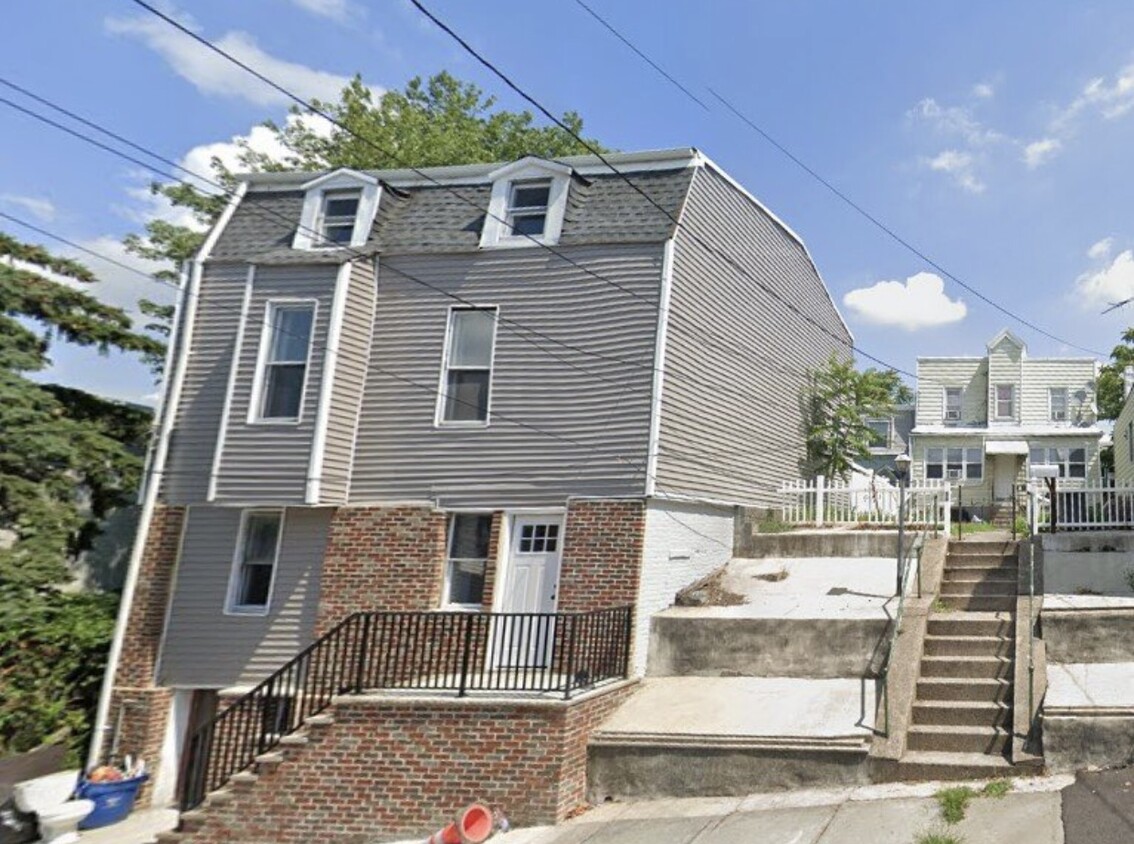 Unit #1 - 38 Spruce St