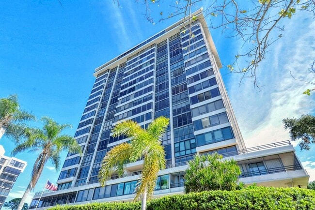Foto del edificio - 770 S Palm Ave
