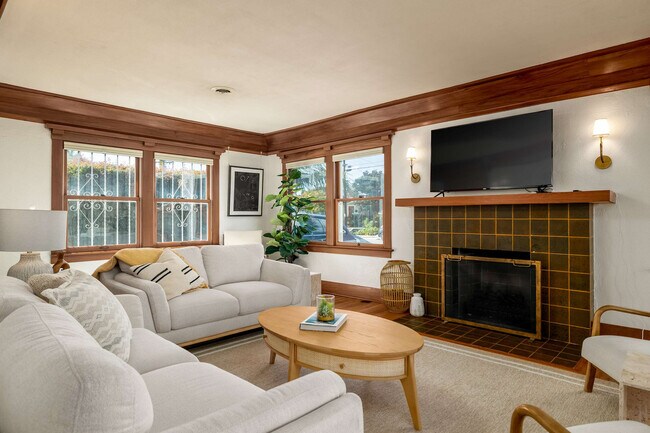 Building Photo - 3931 Falcon St