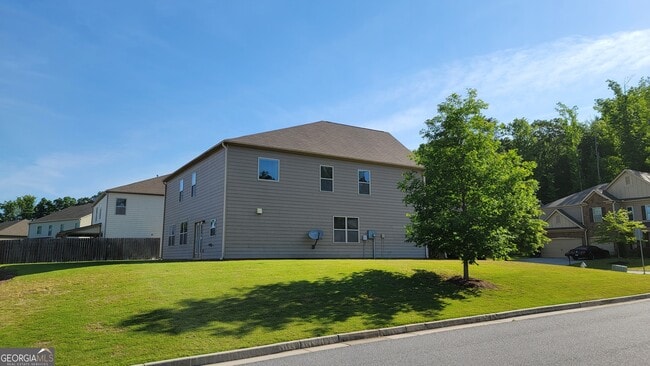 Building Photo - 5760 Aspen Dr