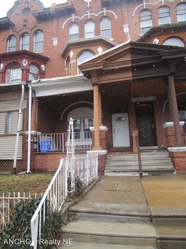 Primary Photo - 1316 W Hunting Park Ave