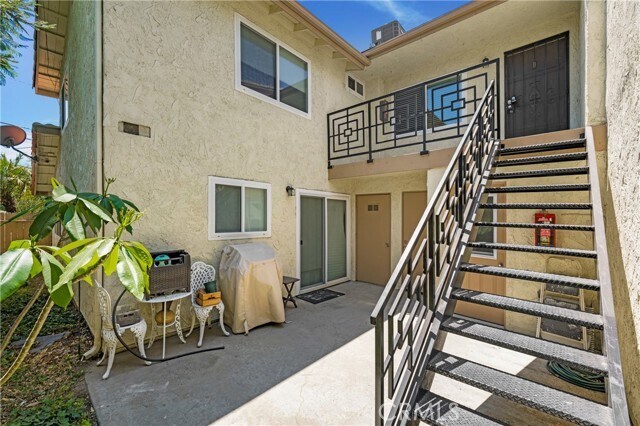 Foto principal - 217 E Acacia St