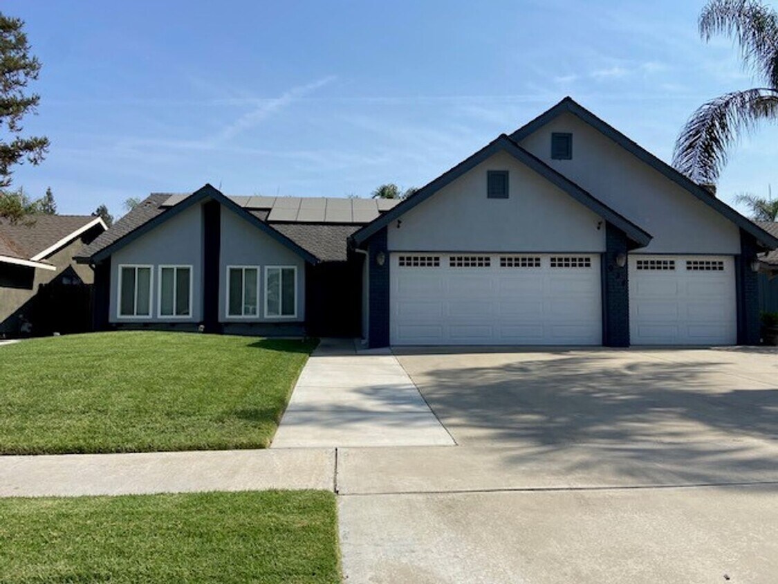 Primary Photo - NW Visalia Home Rent Ready!