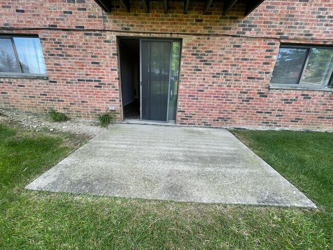 Patio - 5037 Tri County View Dr