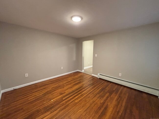 Building Photo - 213 Golden Hill St