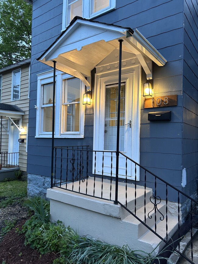 Building Photo - 108 Karns Ave