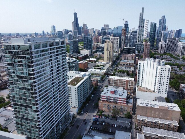 Foto del edificio - 1720 S Michigan Ave