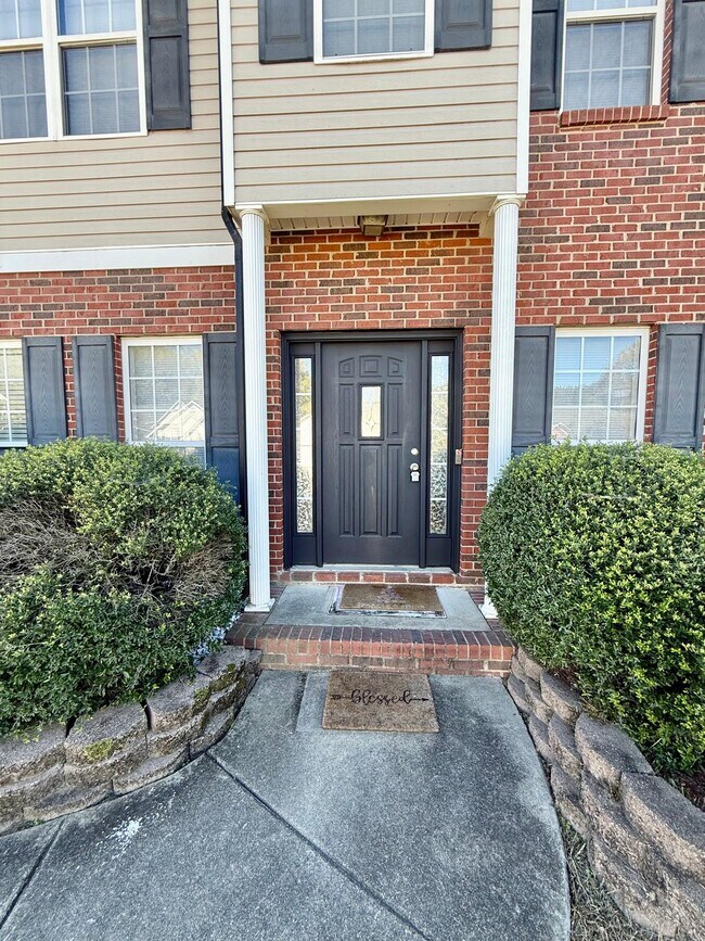 Foto del edificio - 3007 Hemby Commons Pkwy