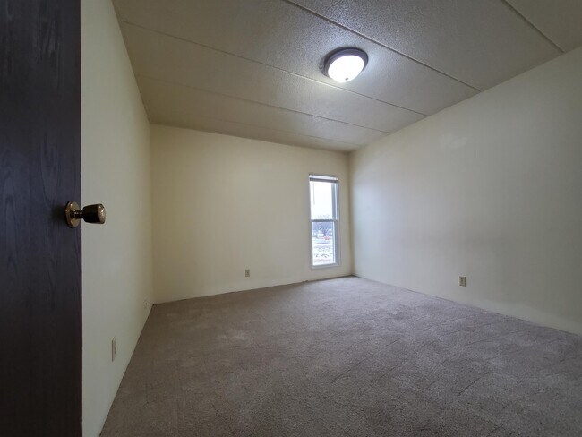 Building Photo - 3300 Huntington Ave