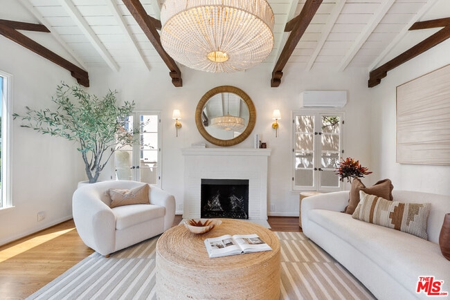 Foto del edificio - 864 Wellesley Ave