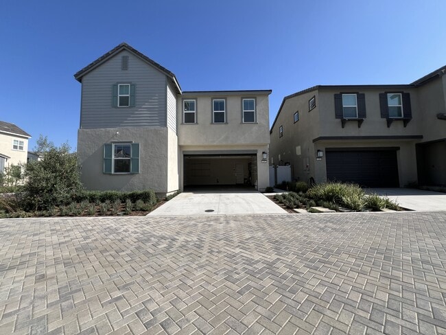 Photo - 4292 S Heather Privado (Ontario, CA) Townhome