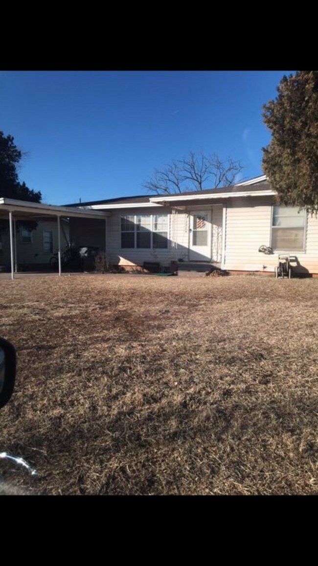 Building Photo - 1320 westfield dr