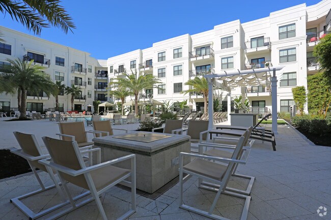 Foto del edificio - Beacon 430