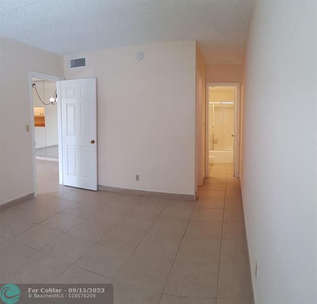 Foto del edificio - 751 Pine Dr