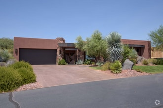 Building Photo - 1500 Splitrock Dr