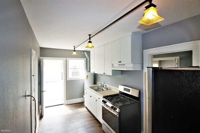 Foto del edificio - 4405 Woodside St