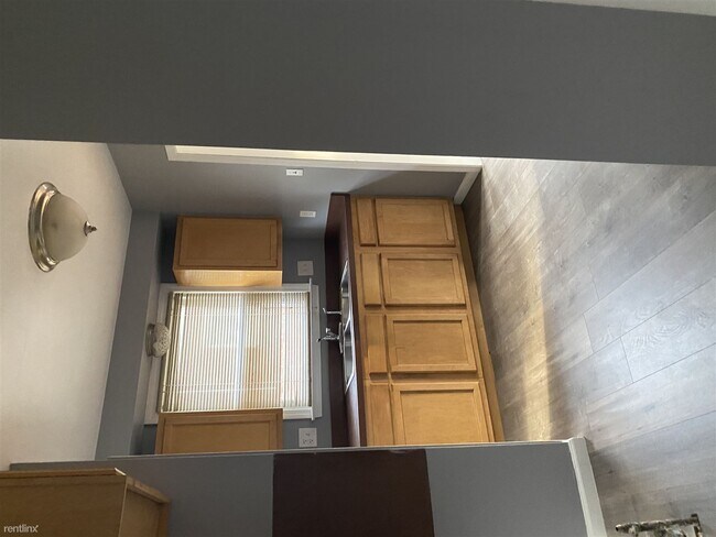Foto del edificio - 3 br, 1 bath House - 20460 Russell St